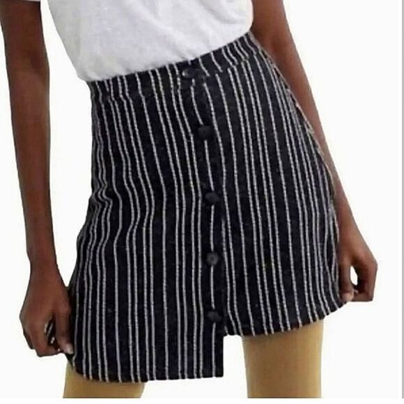 Urban Outfitters Black and White Striped Skirt - Size Small - Picture 1 of 11